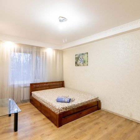Kvartirkoff Na Volodymyra Ivasiuka 19A Kiev Ngoại thất bức ảnh